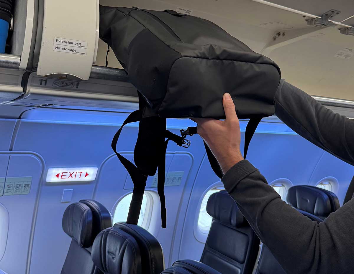 Urban Waterproof Backpack - 20 Litres - Image 11