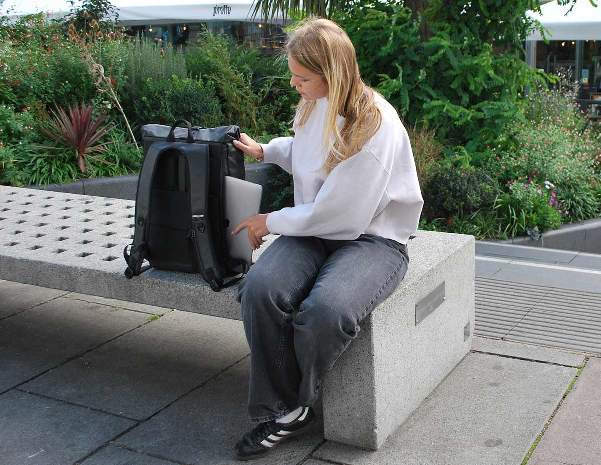 Urban Waterproof Backpack - 20 Litres - Image 8