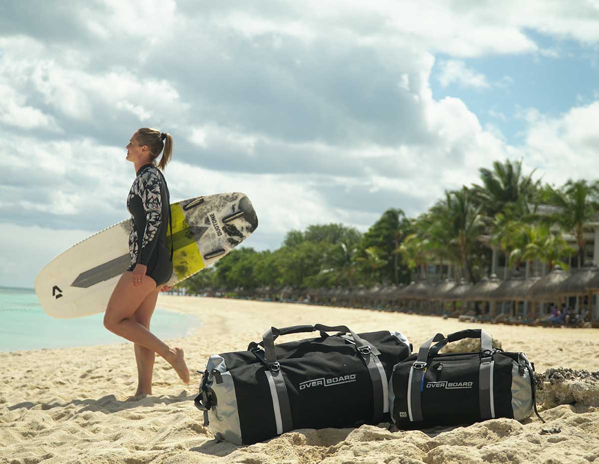 Classic Waterproof Duffel Bag - 40 Litres - Image 11